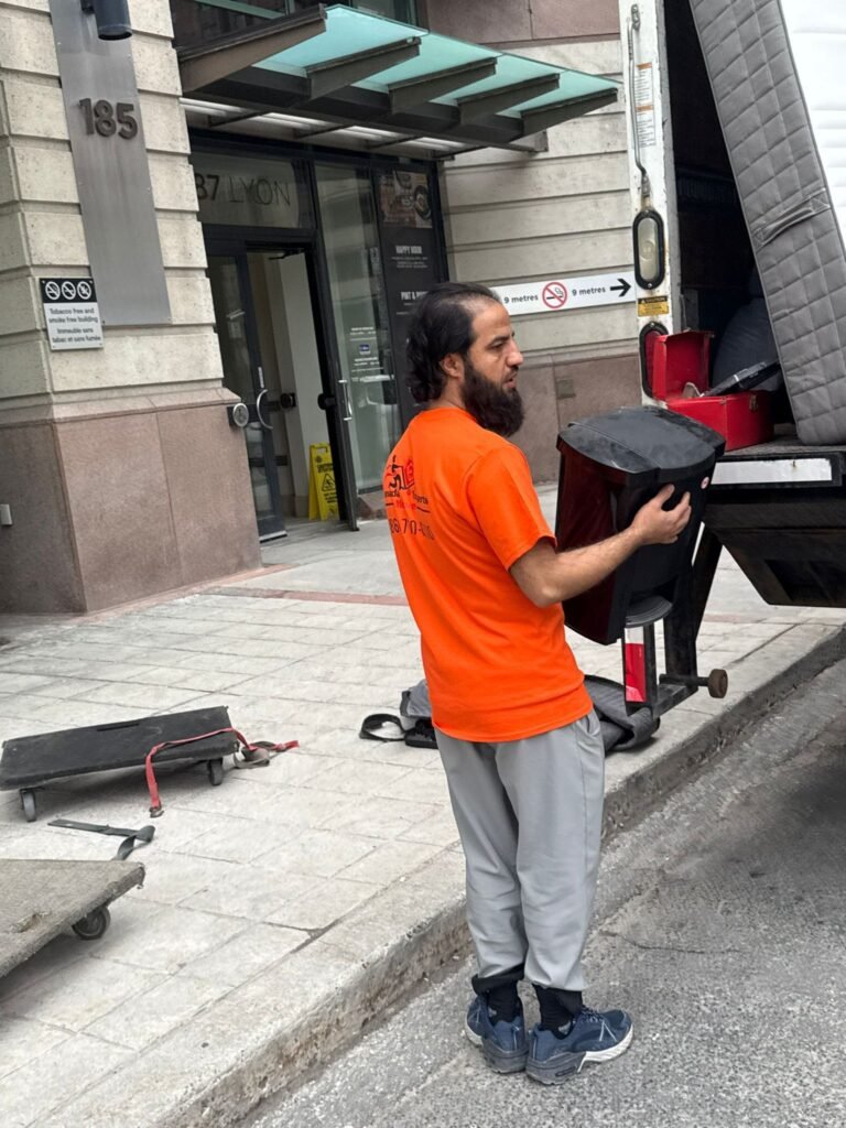 apartment movers & North York Movers, Etobicoke movers, Furniture Movers,Mattress Movers,Bedroom Furniture Movers, Washer Dryer Movers,Vancouver Moving Company
